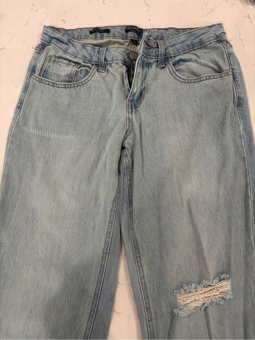 wild fable Light Wash Boyfriend Jeans with Knee Distress